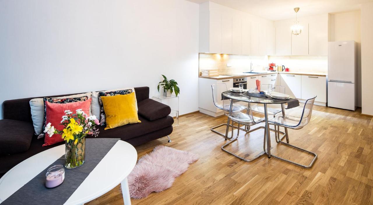 Silvie Apartments - Zlate Terasy Оломоуц Екстериор снимка